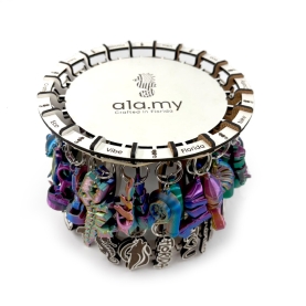 LOADED RETAIL KEYCHAIN STAND 80PC - ASSORTED DESIGN